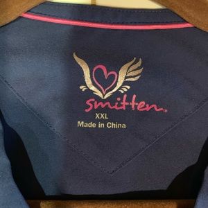 Smitten 2x blue scrub top